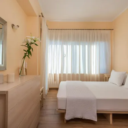 Iris Lefkada - Marine With Private Sea Access Villa *