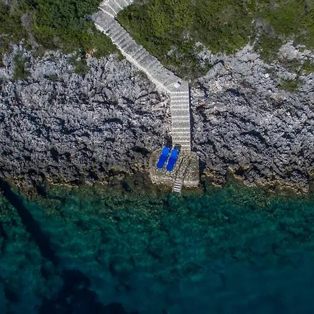Seafront Marine With Private Sea Access - Iris Lefkada Villa Sivota (Lefkada)