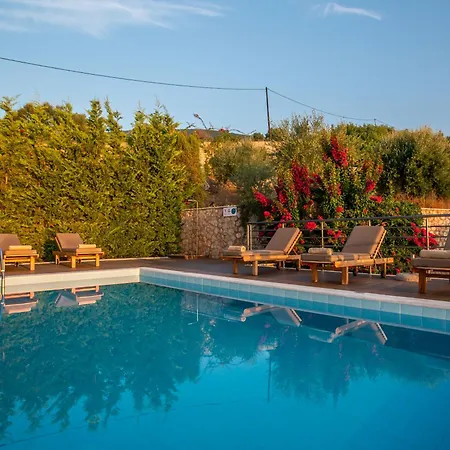 Iris Lefkada - Marine With Private Sea Access Villa