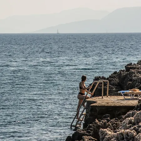 Iris Lefkada - Marine With Private Sea Access * Σύβοτα