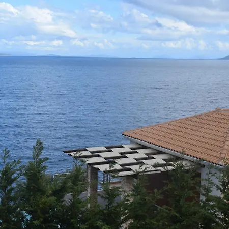 Seafront Marine With Private Sea Access - Iris Lefkada *