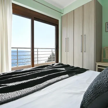 Vila Seafront Marine With Private Sea Access - Iris Lefkada *